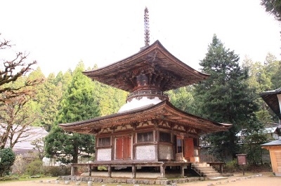 金剛三昧院の国宝多宝塔(高野山で現存する最古の建立物)
