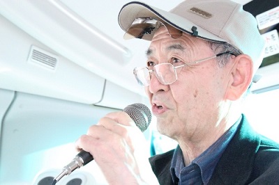クイズを出題 生き生きとする中江氏