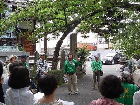墨染寺にて事前説明(森支部長)