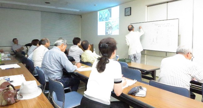 15.7.1自然大学シニアサークルすばる　会場風景