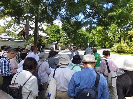 田村専務理事より最初の挨拶