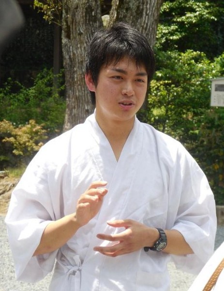神職の名迫(なさこ)様