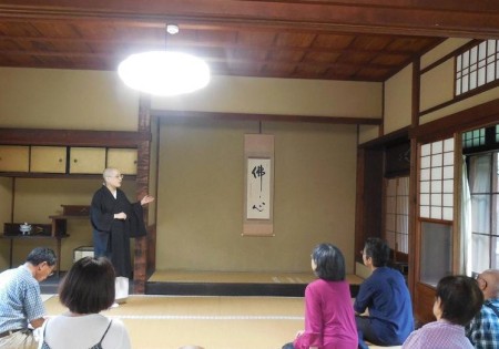 山田浄香住職さまの法話風景