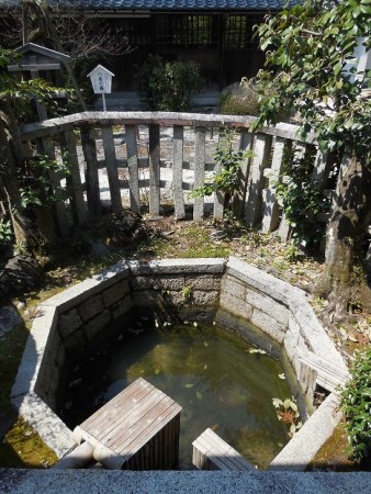 鏡池(姿見の池)
