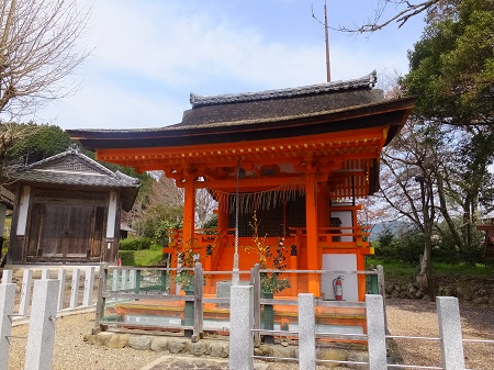 春日神社本殿