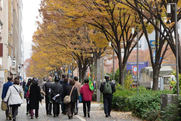 御池通りに出てさらに東に向かいます