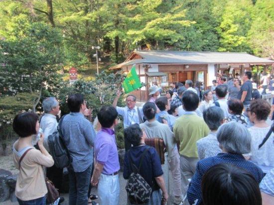 1190-地主神社前.jpg