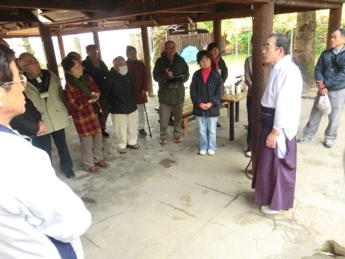 1501-１１.12.6上御霊神社宮司のお話を聴く.JPG