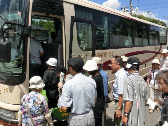 2511-12.8.23大善寺を終えてバスに.jpg