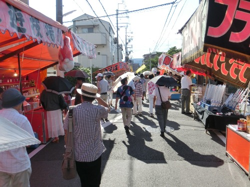 2522-12.8.23徳林庵前の露店風景.jpg