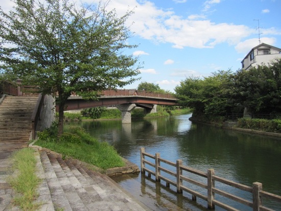 2637-３伏見港をしのぶ宇治川派流.jpg