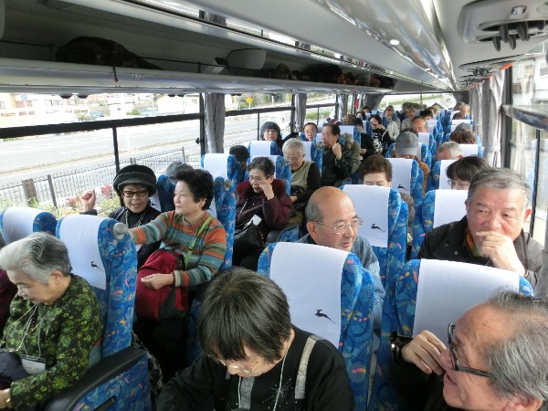 2990-12.12.1和やかな車中風景.jpg