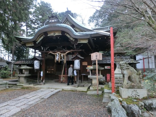 3054-12.12.18粟田神社本殿.jpg