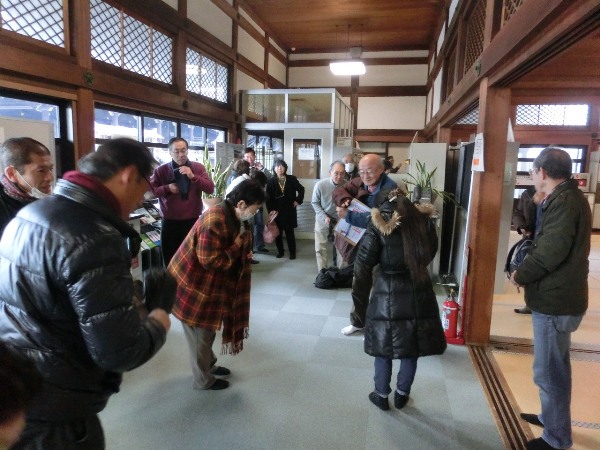 3112-13.1.15東本願寺美化終了の挨拶.jpg