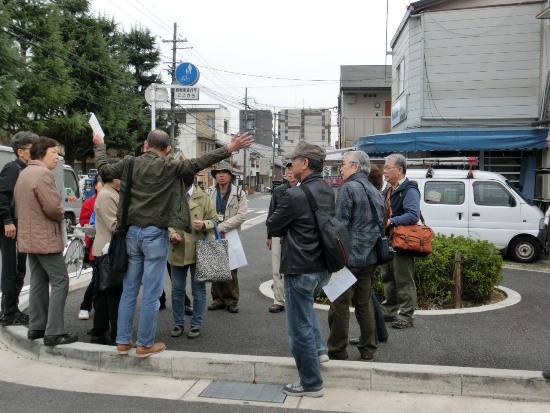 3488-13.3.20細川屋敷はこの辺り.jpg