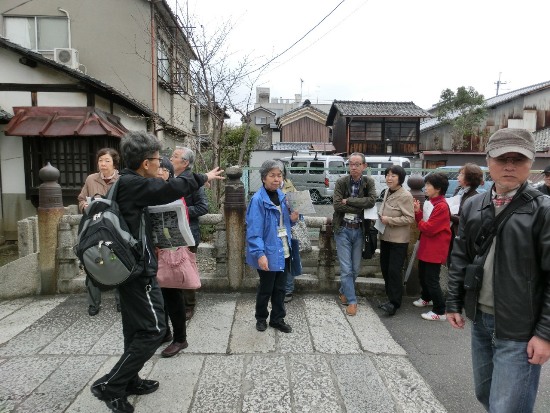 3495-13.3.20報恩寺前.jpg