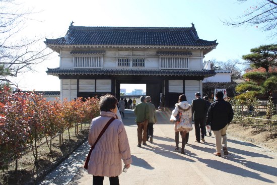 4799-13.12.3姫路城内帰り道での風景.jpg