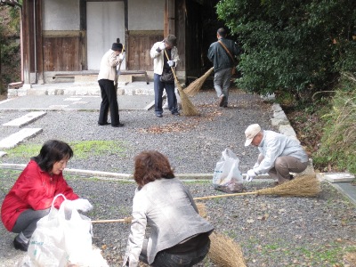 498-三宅八幡清掃風景.JPG